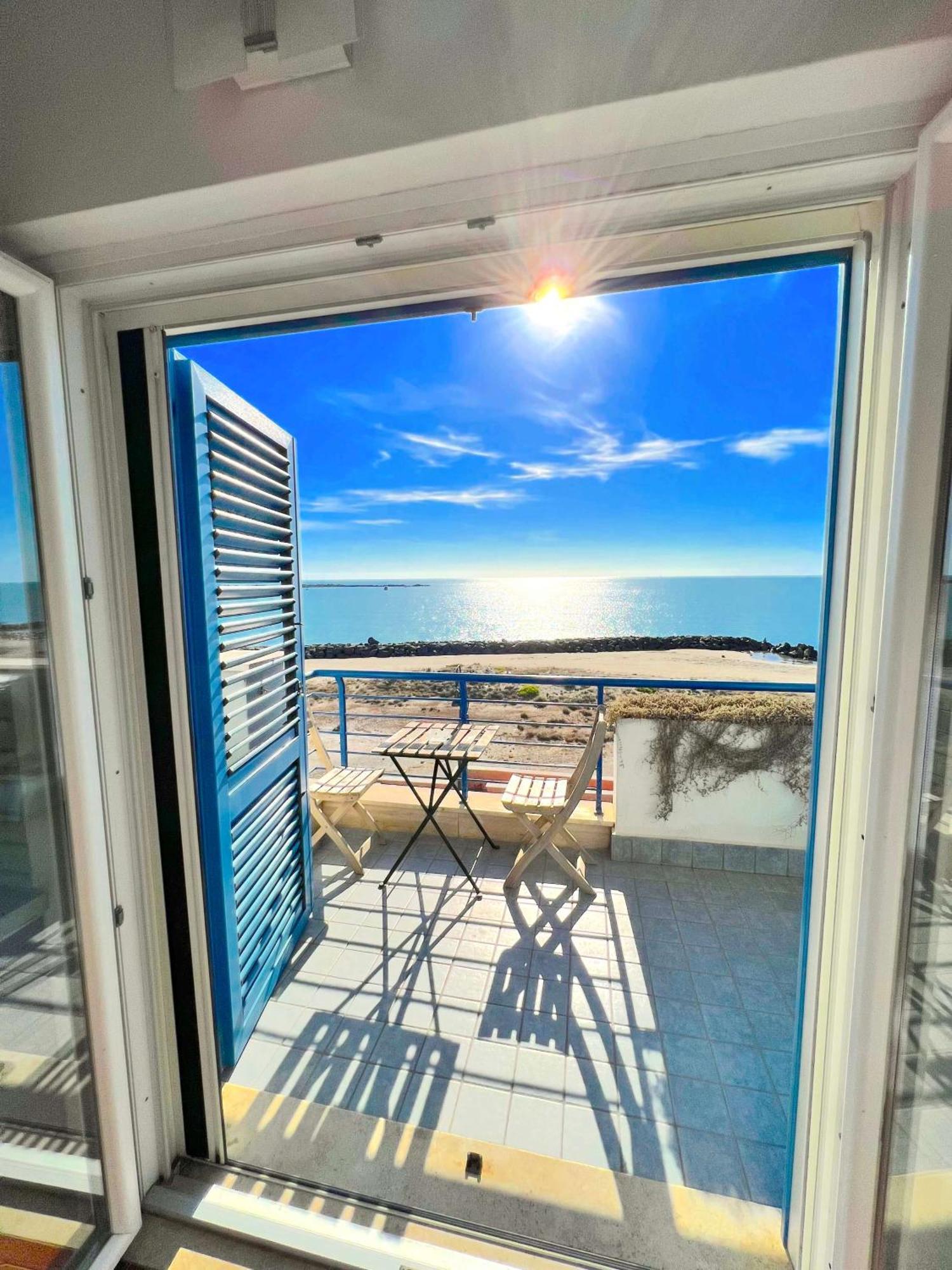 Alba Suite-Rome Airport Fco-Fronte Mare Фьюмичино Экстерьер фото